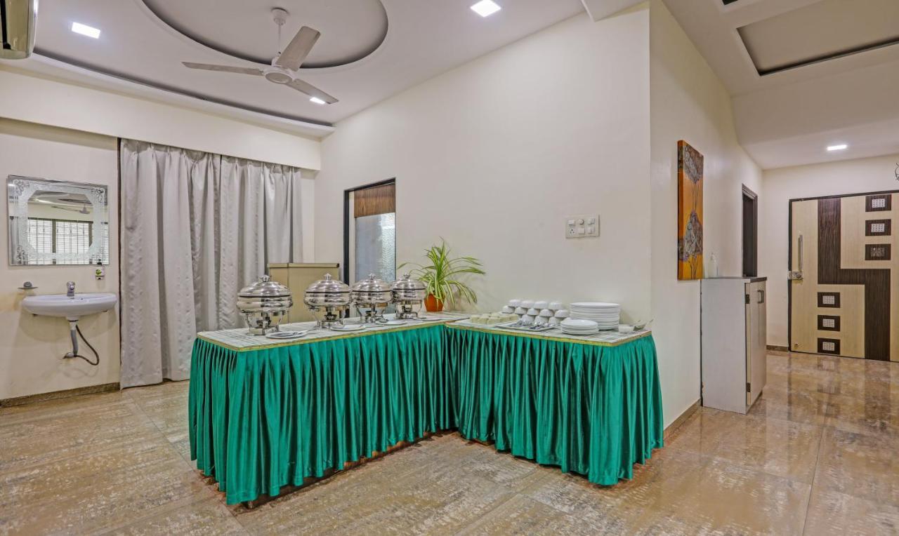 Treebo Welcome Apartments ムンバイ エクステリア 写真