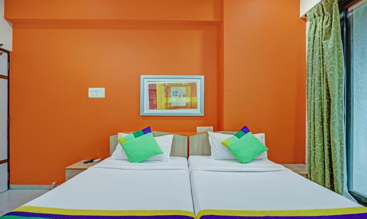 Treebo Welcome Apartments ムンバイ エクステリア 写真